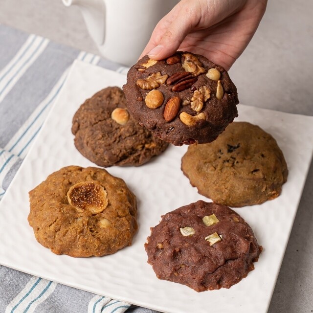 춘천몰,[1+1 설선물 발렌타인데이 사전예약 ] 비건 통밀 르뱅쿠키 부모님 선물세트 700g*2박스 [발송일- 2.11~2.12] 발렌타인데이 설 예약주문 수제쿠키 비건쿠키 쿠키선물 통밀쿠키 명절선물 발렌타인데이 선물